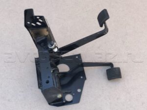 Блок педалей 469 (3151-00-1602008-10), шт.