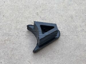 Заглушка бокового ограждения (3162-8405040)