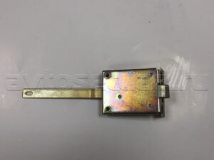 Замок двери с кор. тягой 452 (0451-10-6205012-13)(Сервис-Штамп), шт.