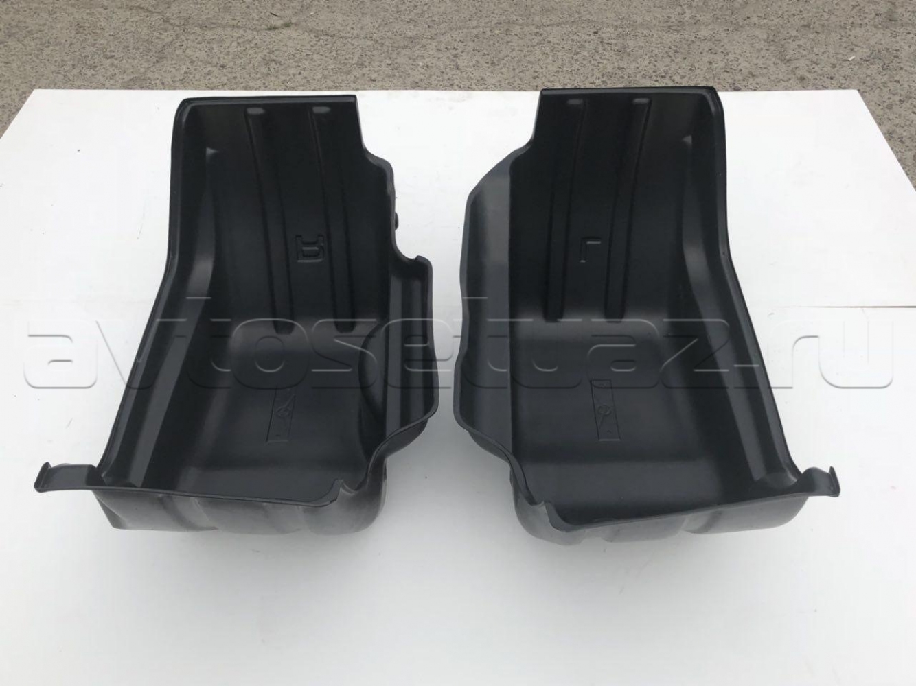 Подкрылки УАЗ-3303 инжект.(2 шт)(3741-8404524/25), к-т.