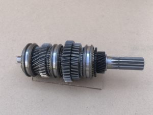 Вал вторичный в сборе 5-ст.КПП (АДС)(255-1701100), шт.
