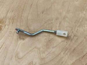 Тяга наружной ручки двери Патриот лев.(УАЗ)(3160-00-6105241-00)