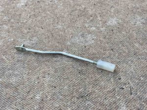 Тяга выключателя замка 3160 Патриот левая (3160-00-6105137-00)