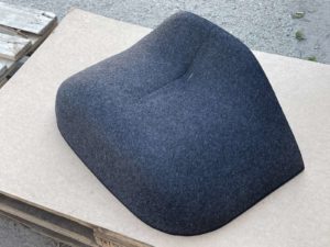Обивка кожуха двигателя задняя в салоне 452 (УАЗ)(2206-95-8412060-10)